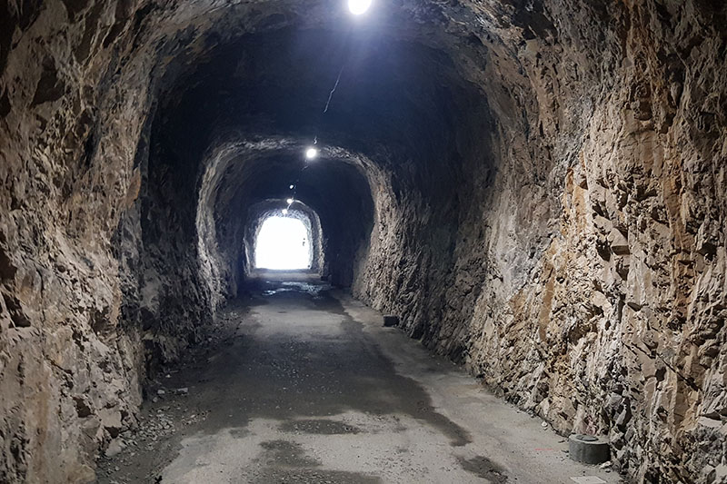 Pedalea entre gigantes en la Senda del Oso